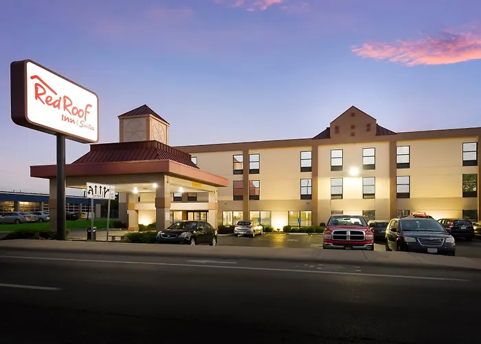 Inn Red Roof & West Broad 2*